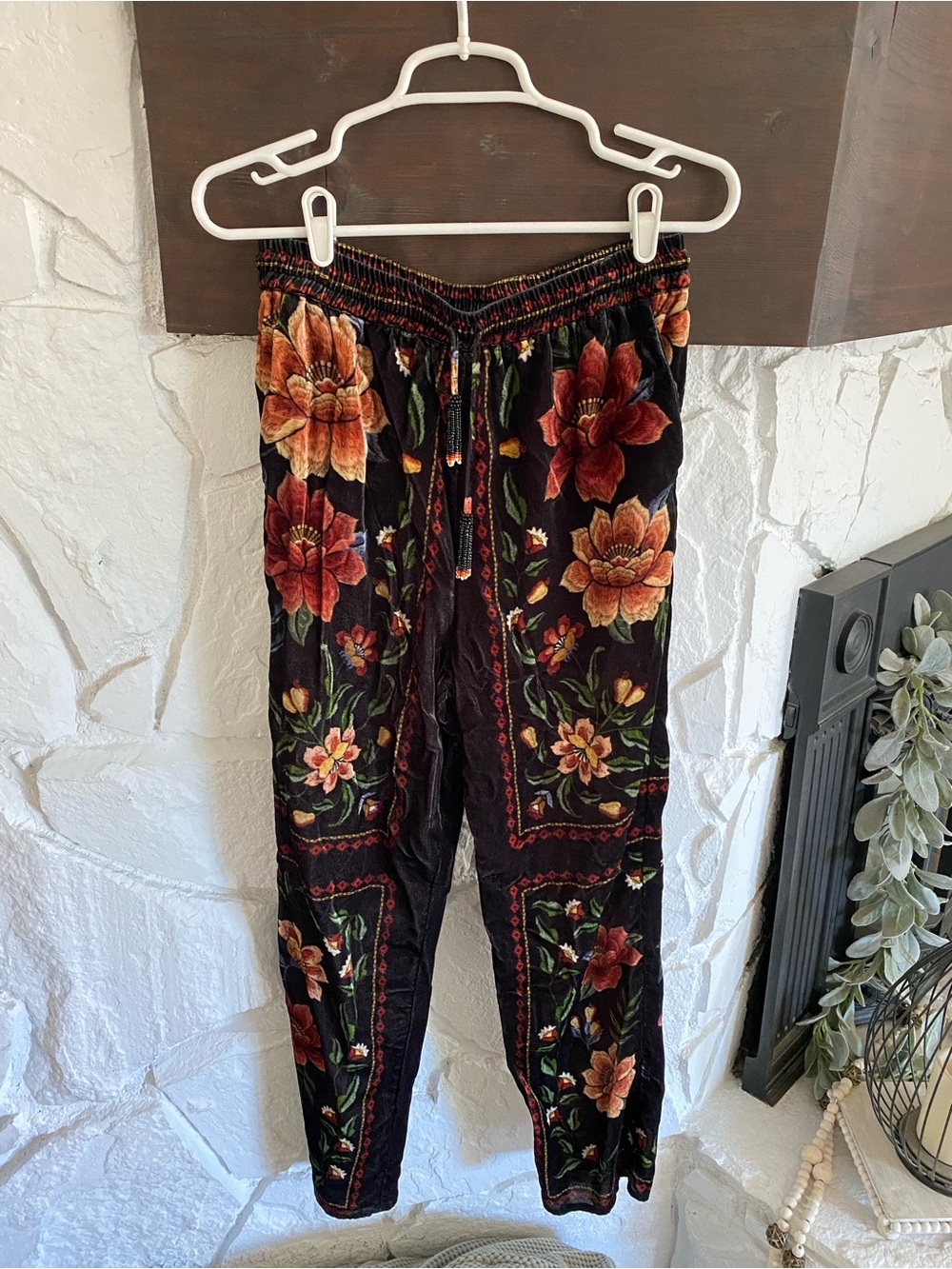 Farm Rio Macaws Garden Pants